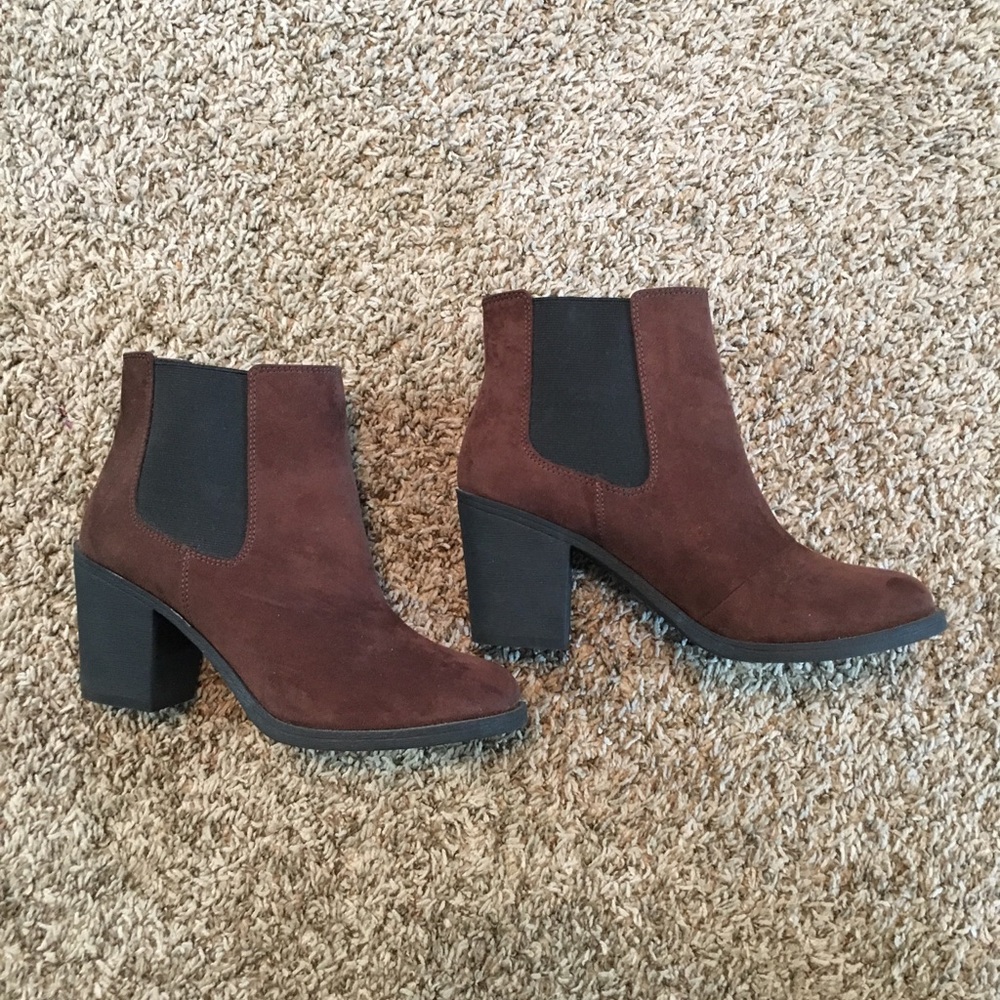 H&M Suede Brown Booties Sz 7